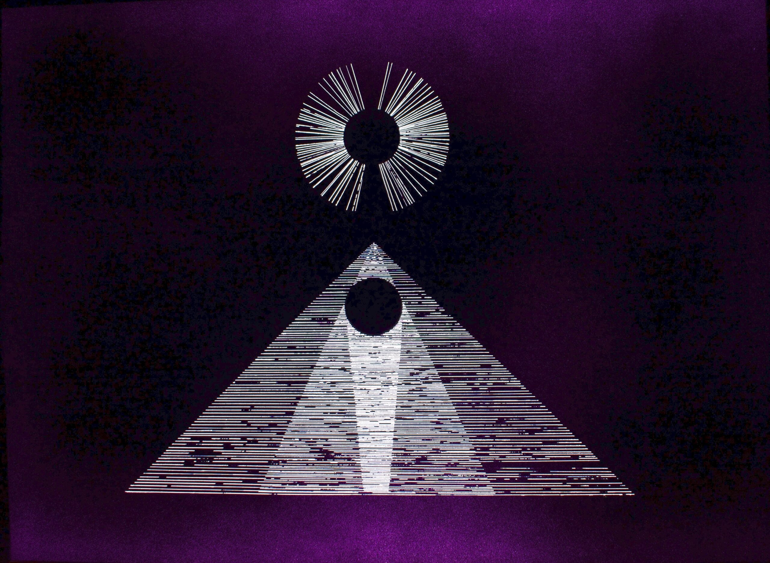Mary_Yacoob_Nexus02_Drawing on lightbox72x54cm_2022